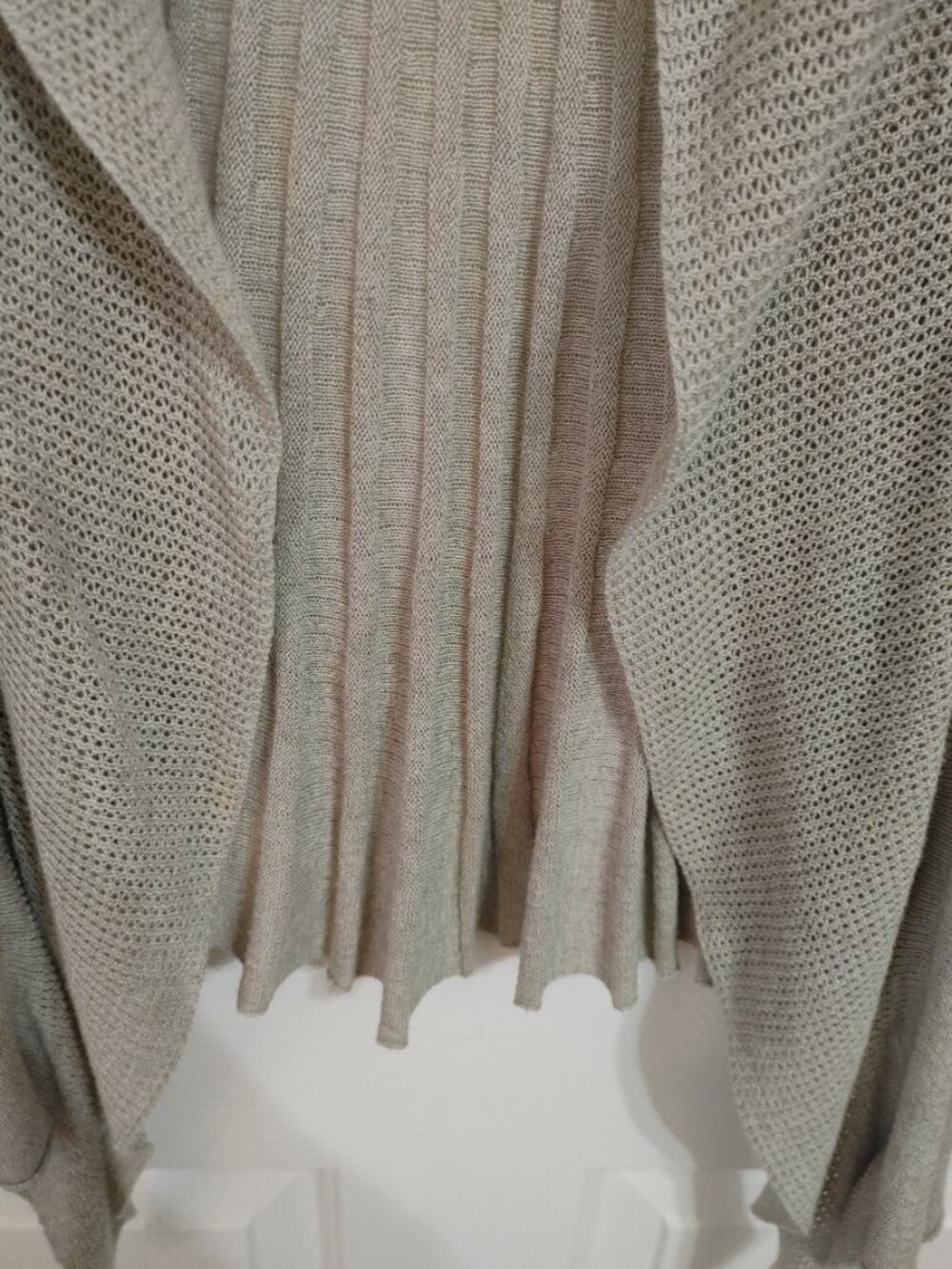 3 for $15   Size L Open Cardigan - Picture 4 of 4